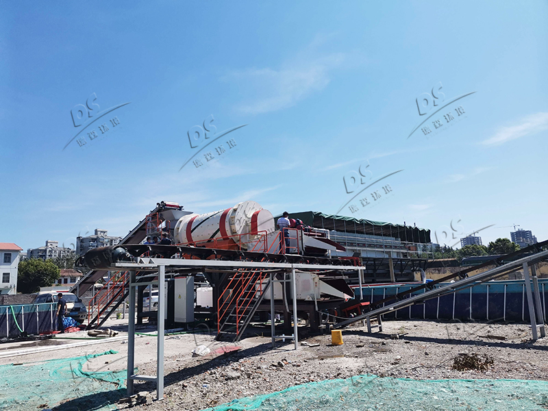 污染土壤修復(fù)現(xiàn)場(chǎng)